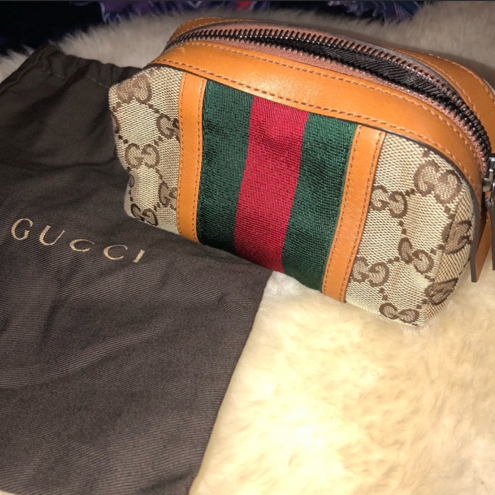 Gucci 💯 Authentic Cosmetic Case